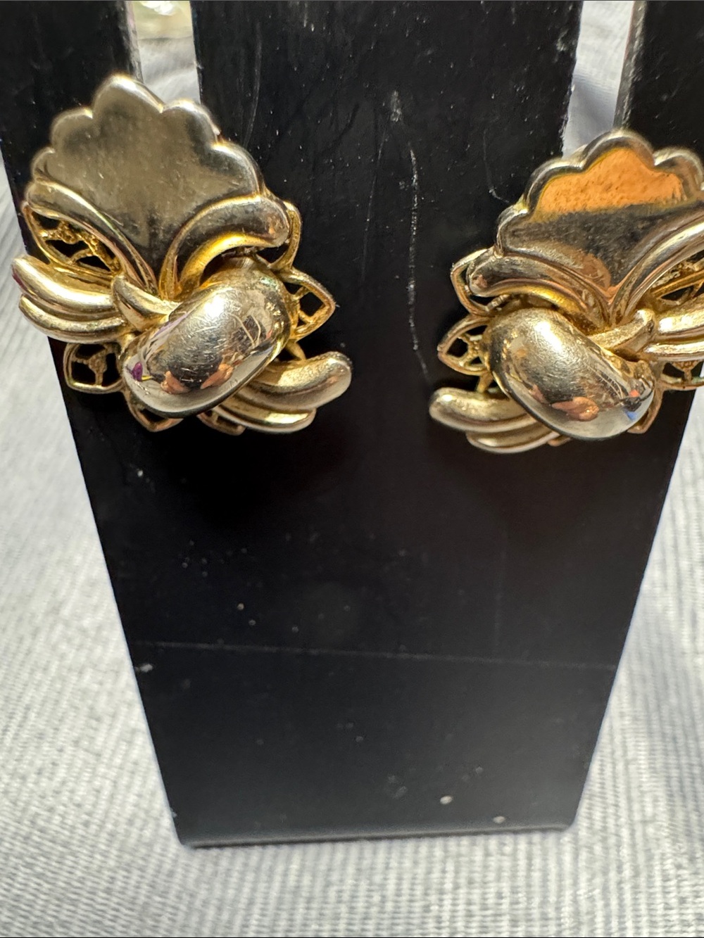 Gold-Tone Vintage Knot Clip-On Earrings